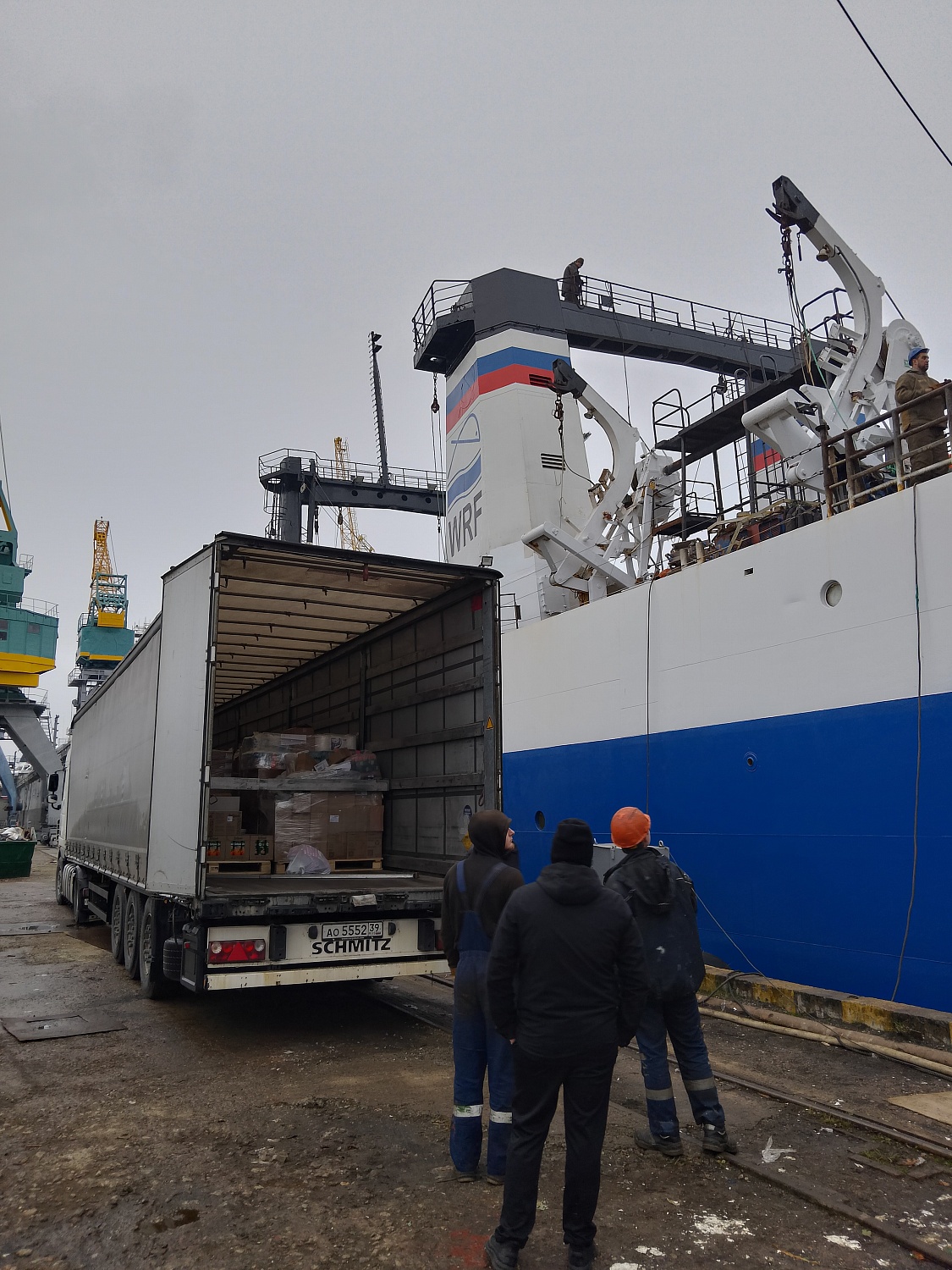 Комплектация продуктами судна уходящего в рейс